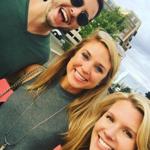 Learn how Maria stays smiling at RunningMyselfTogether.com